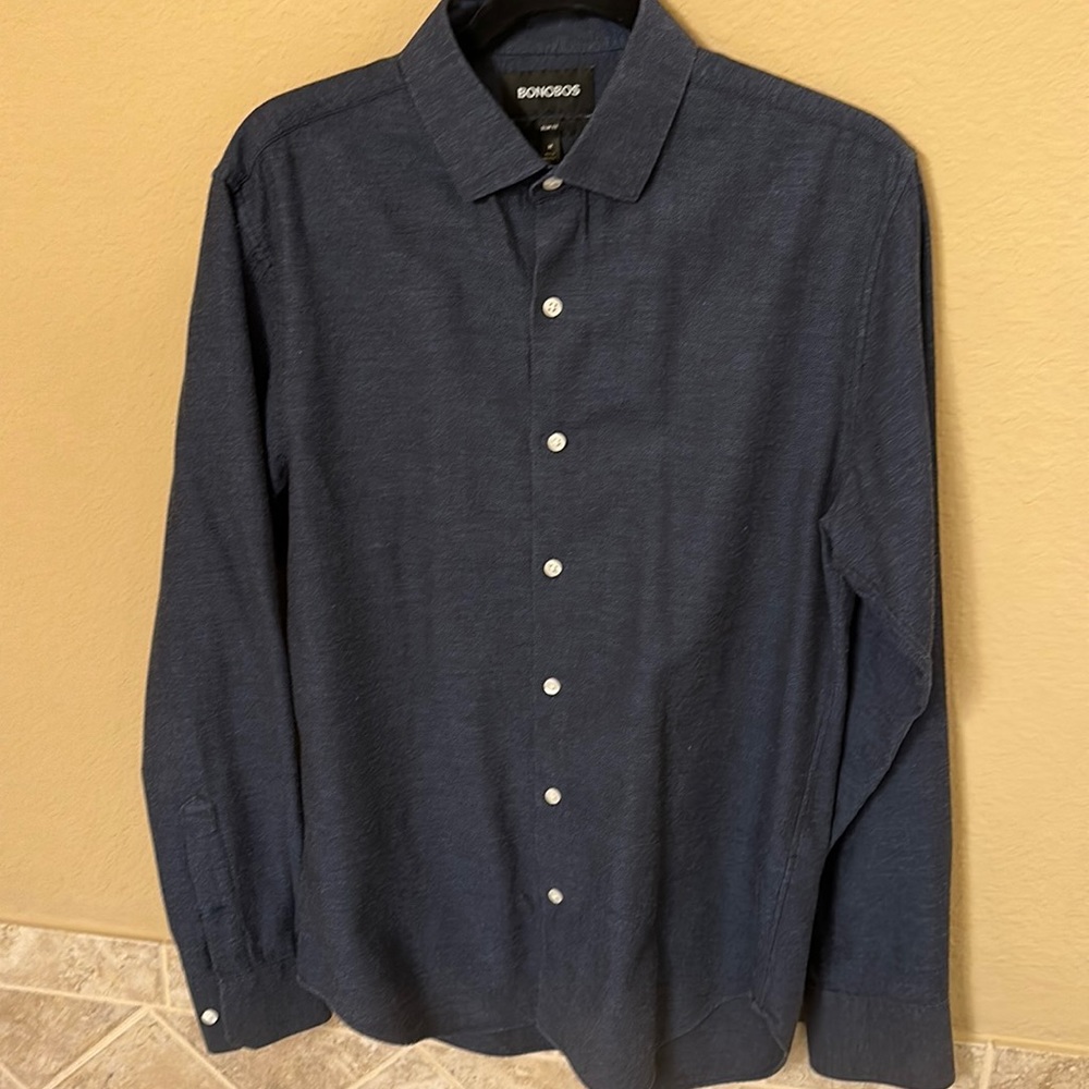 Bonobos casual button down.  Blue.  Medium